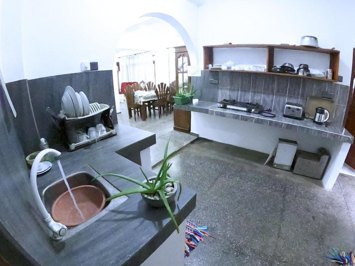 Happy Tuna Guesthouse Hikkaduwa Εξωτερικό φωτογραφία