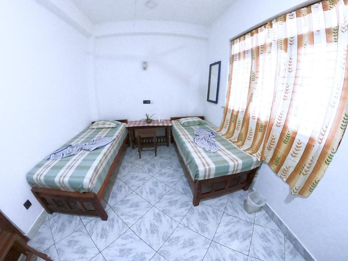 Happy Tuna Guesthouse Hikkaduwa Εξωτερικό φωτογραφία