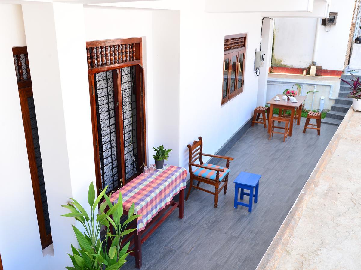Happy Tuna Guesthouse Hikkaduwa Εξωτερικό φωτογραφία